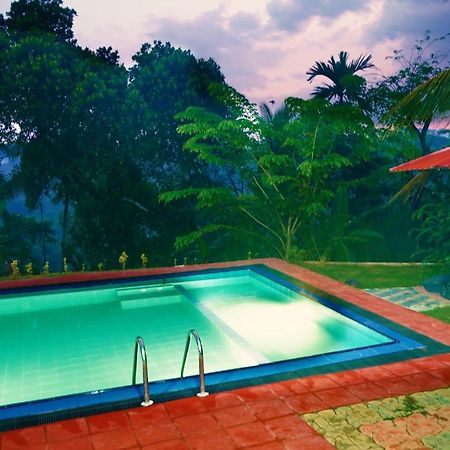 Discovery Resort Ratnapura Exteriör bild