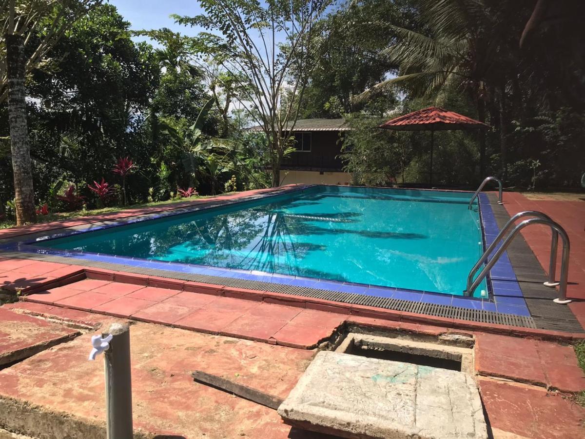 Discovery Resort Ratnapura Exteriör bild