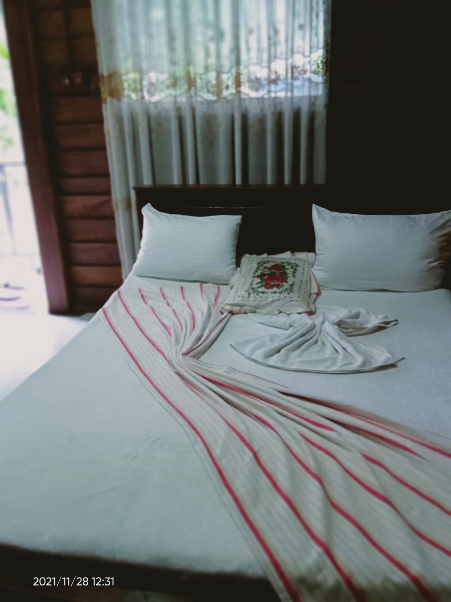 Discovery Resort Ratnapura Rum bild